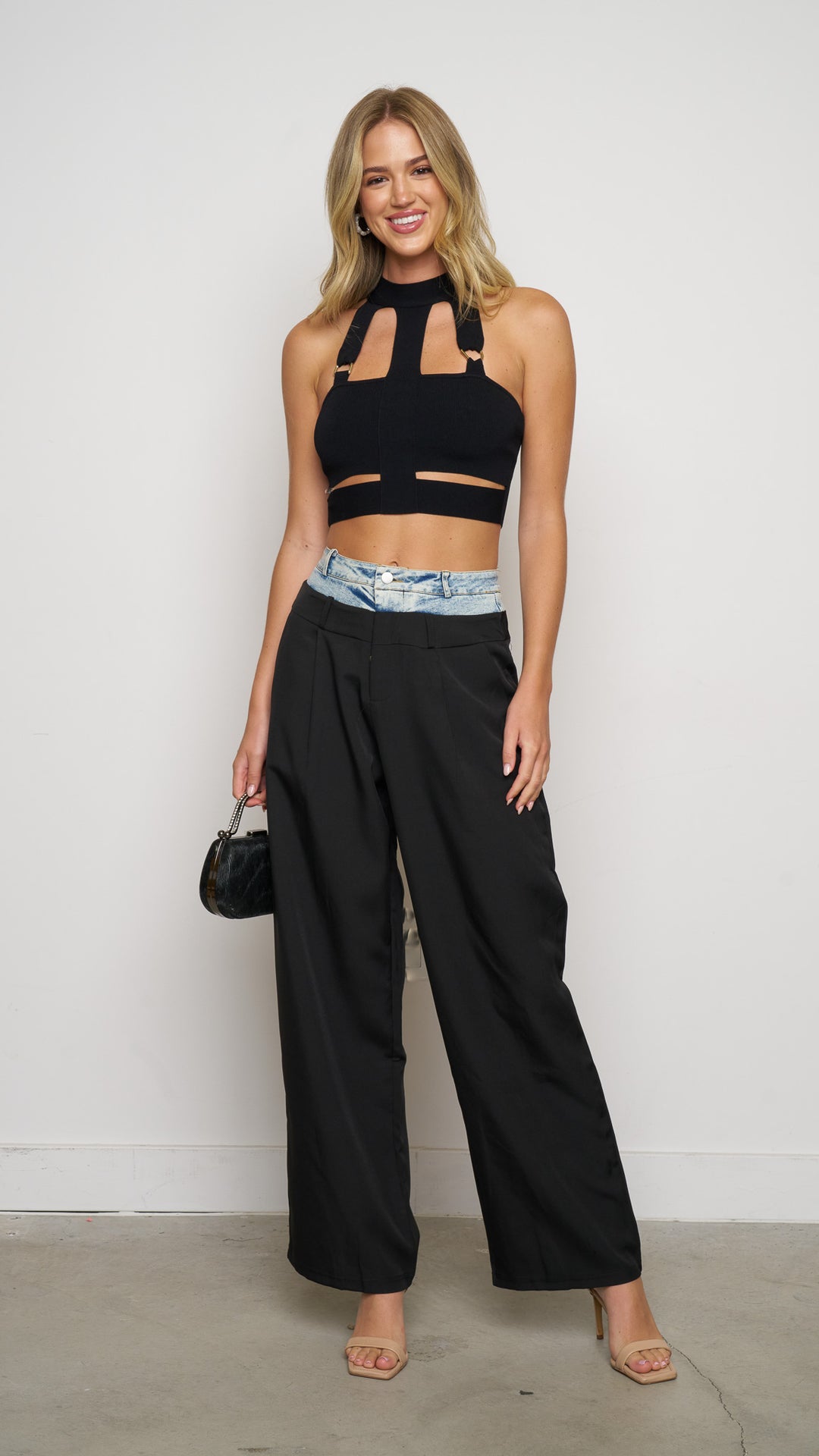 Jenesi Pants in black