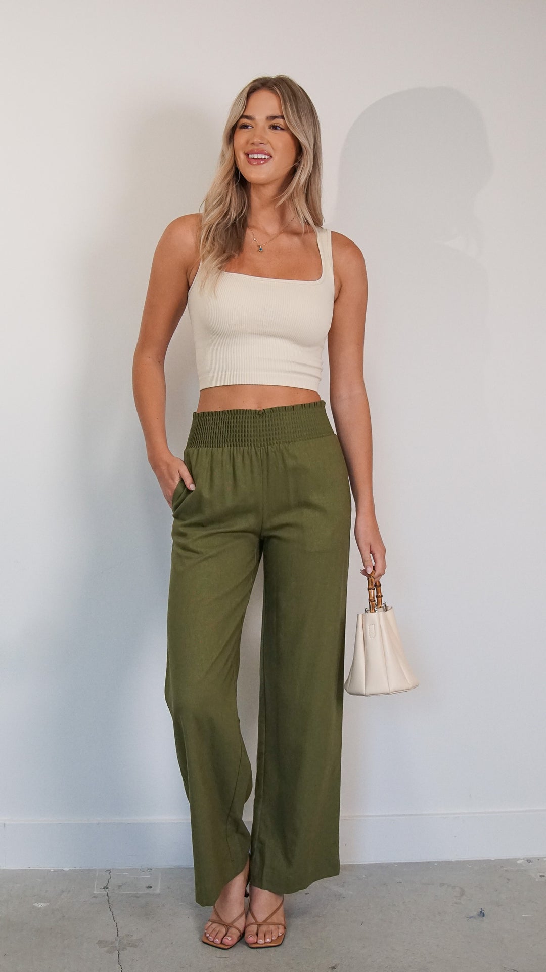 Typian Linen Pants in Green